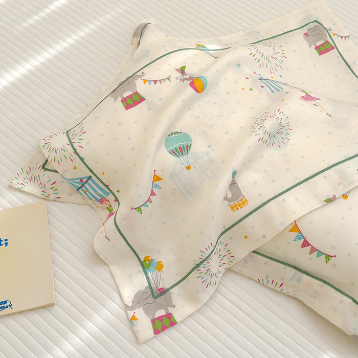 91家纺网 家纺一手货源 找家纺 良佐生活 2025新款50支天丝印花枕套 开心马戏团