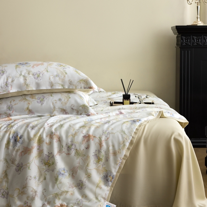 91家纺网 家纺一手货源 找家纺 黛舒家居 2025新款天丝印花夏被四件套 樱岛春漫