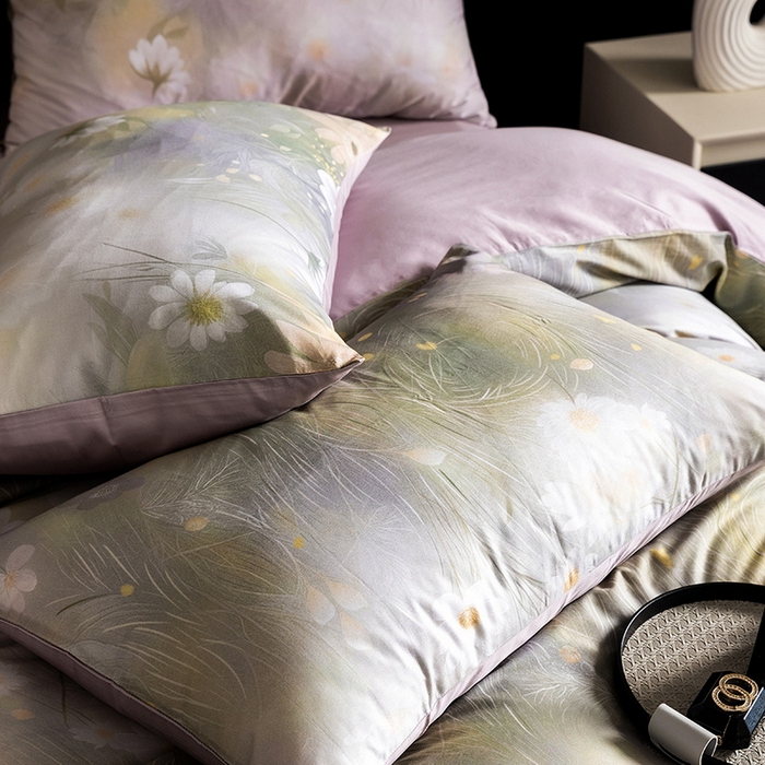 91家纺网 家纺一手货源 找家纺 立奥被业 2025新款60S数码印花四件套四件套 繁花紫