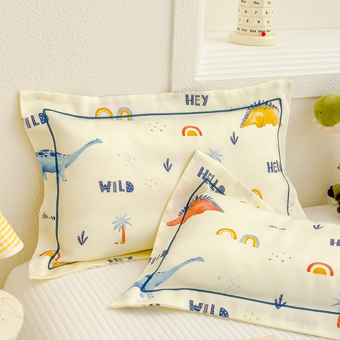 91家纺网 家纺一手货源 找家纺 良佐生活 2025新款50支天丝印花枕套  彩虹恐龙