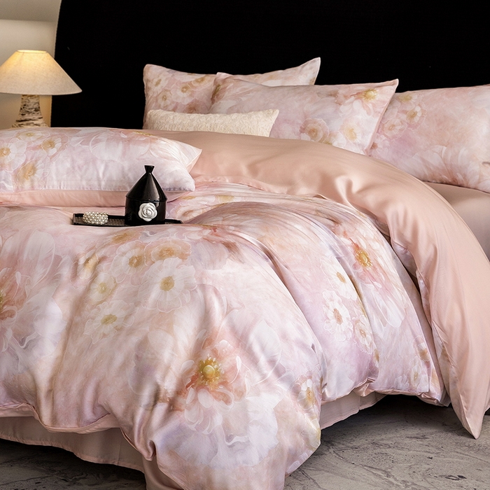 91家纺网 家纺一手货源 找家纺 立奥被业 2025年新款100%兰精天丝四件套天丝数码印花四件套 天仙子-粉