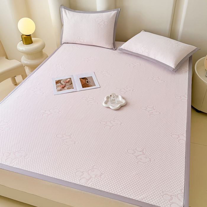 91家纺网 家纺一手货源 找家纺 小萌虎 2025新款冰豆豆凉席 凉席款 粉玉