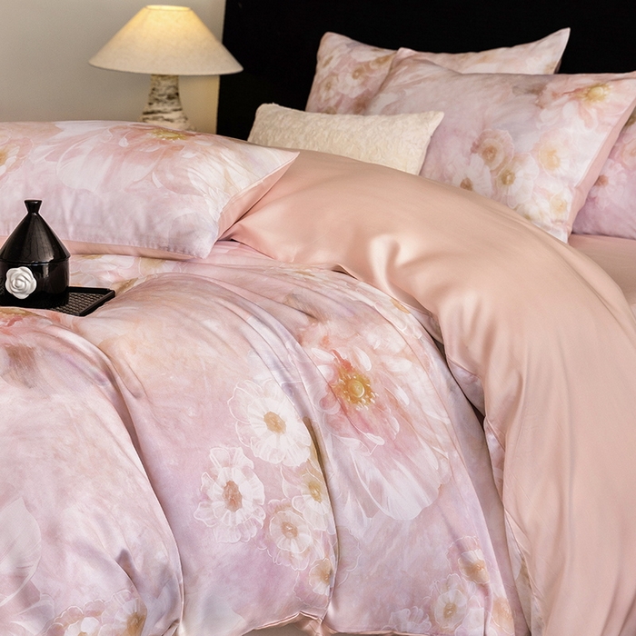 91家纺网 家纺一手货源 找家纺 立奥被业 2025年新款100%兰精天丝四件套天丝数码印花四件套 天仙子-粉