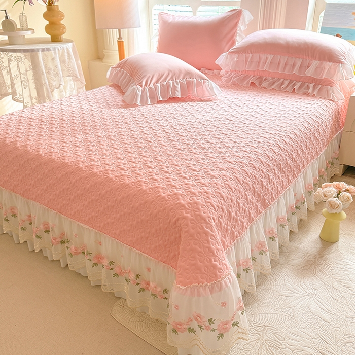 91家纺网 家纺一手货源 找家纺 大麦家纺 2025新款亲肤花边款床盖四件套  甜心小姐-香槟玉