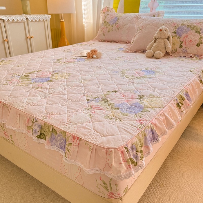 91家纺网 家纺一手货源 找家纺 美达家纺 2025新款全棉印花夹棉床笠 绮梦花源