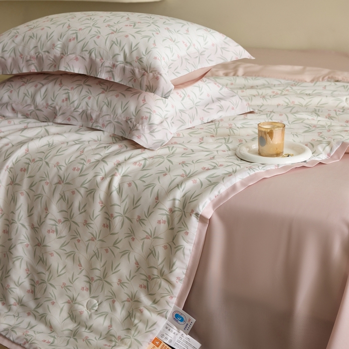 91家纺网 家纺一手货源 找家纺 黛舒家居 2025新款天丝印花夏被四件套 夏槿