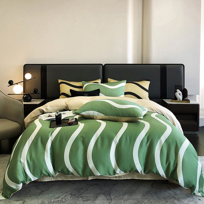 91家纺网 家纺一手货源 找家纺 立奥被业 2025年新款100%兰精天丝四件套天丝数码印花四件套 条纹绿