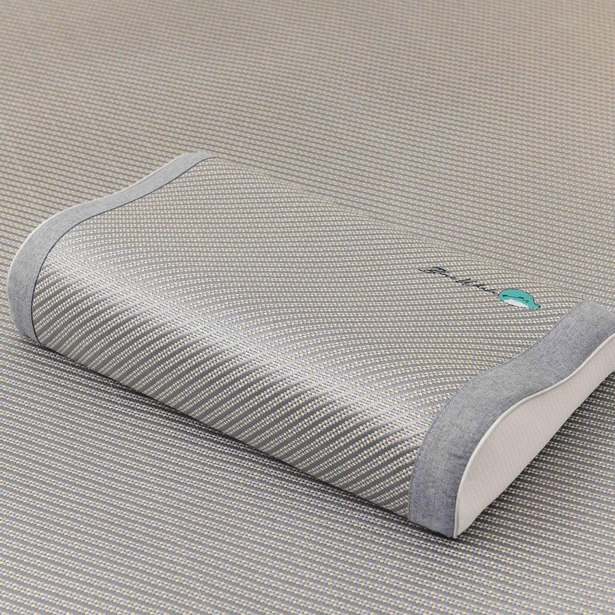 91家纺网 家纺一手货源 找家纺 小猫派 2025新款夏季冰藤乳胶枕套乳胶枕头套儿童记忆枕芯套 单枕套–冰藤小鲸鱼