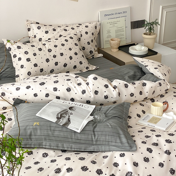 91家纺网 家纺一手货源 找家纺 帅露 2025开春新品全棉喷气13070小清新印花纯棉全棉四件套 黑白恋曲