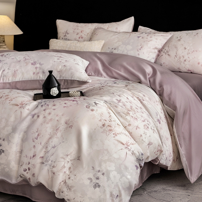 91家纺网 家纺一手货源 找家纺 立奥被业 2025年新款100%兰精天丝四件套天丝数码印花四件套 杏园芳-紫