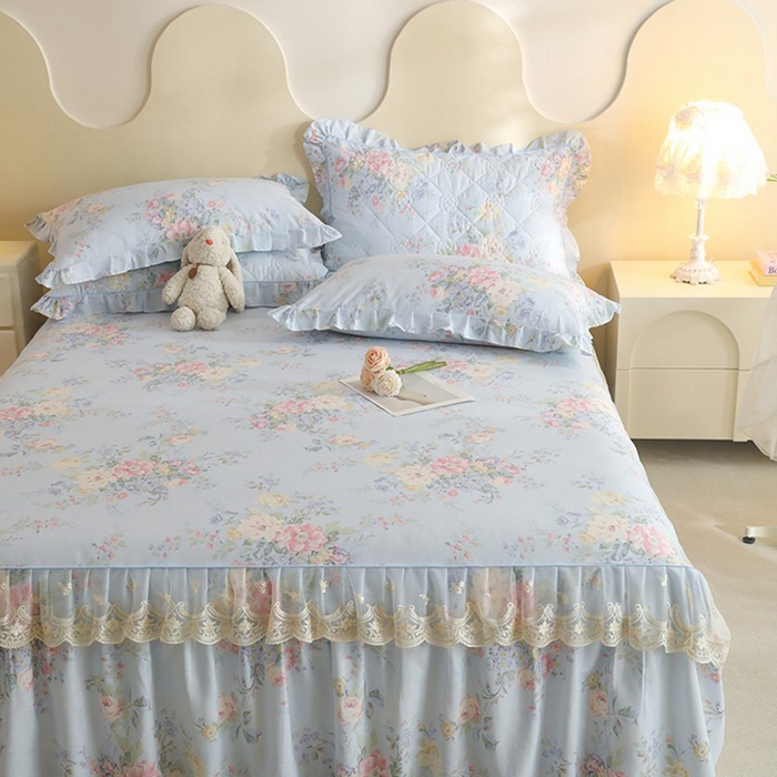 91家纺网 家纺一手货源 找家纺 美达家纺 2025新款全棉印花单床裙 栀夏海棠-蓝