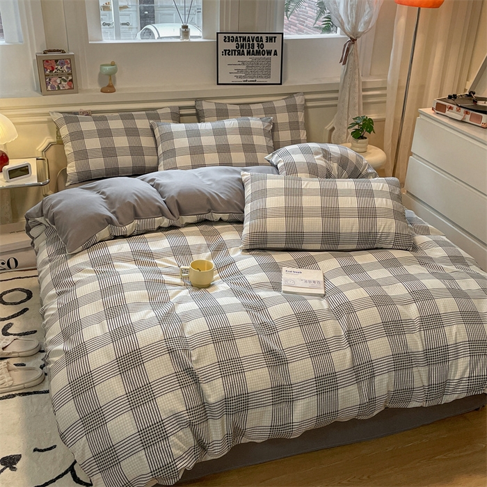 91家纺网 家纺一手货源 找家纺 盛秋家纺 2025新款水洗棉格子系列四件套罗格+中灰