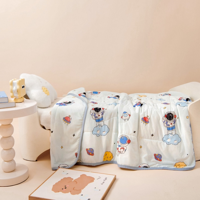 91家纺网 家纺一手货源 找家纺 鱼宝 2025新款凉感丝夏被 开心宇航员