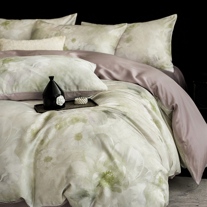 91家纺网 家纺一手货源 找家纺 立奥被业 2025年新款100%兰精天丝四件套天丝数码印花四件套 天仙子-灰