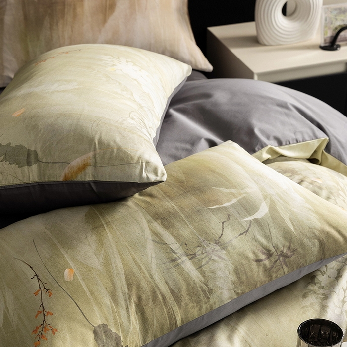 91家纺网 家纺一手货源 找家纺 立奥被业 2025新款60S数码印花四件套四件套 漠然灰