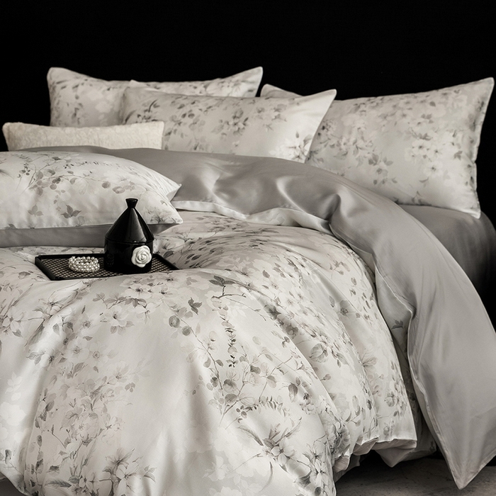 91家纺网 家纺一手货源 找家纺 立奥被业 2025年新款100%兰精天丝四件套天丝数码印花四件套 杏园芳-灰