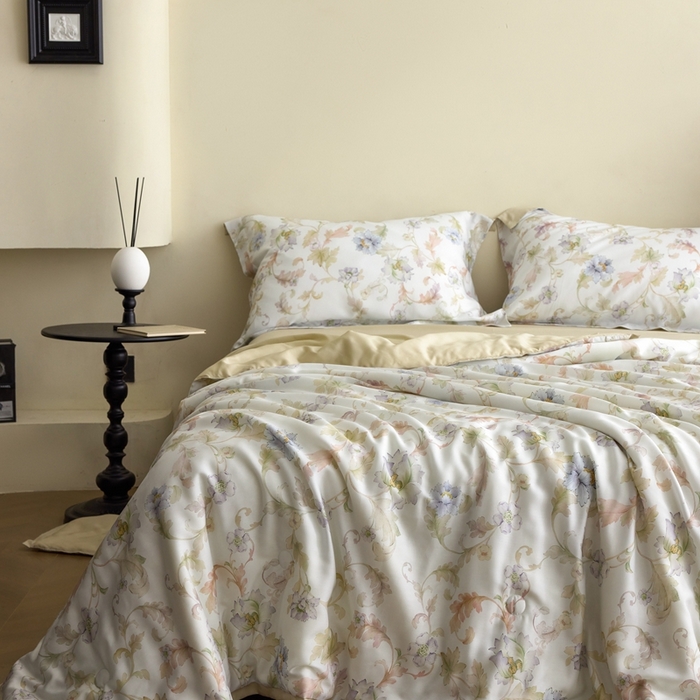 91家纺网 家纺一手货源 找家纺 黛舒家居 2025新款天丝印花夏被四件套 樱岛春漫