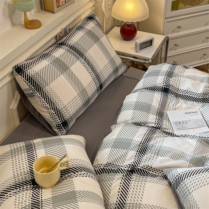 91家纺网 家纺一手货源 找家纺 盛秋家纺 2025新款水洗棉格子系列四件套格瑞斯+中灰