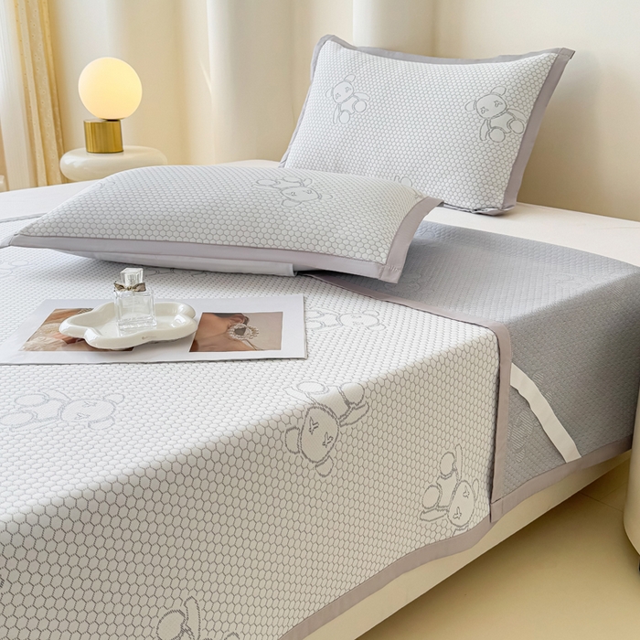 91家纺网 家纺一手货源 找家纺 小萌虎 2025新款冰豆豆凉席 凉席款 灰色