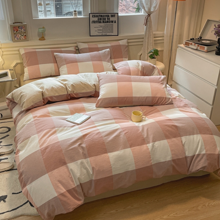 91家纺网 家纺一手货源 找家纺 盛秋家纺 2025新款水洗棉格子系列四件套 咖大格+奶茶