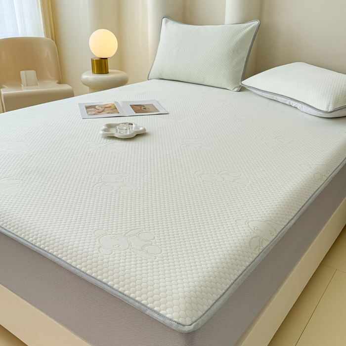 91家纺网 家纺一手货源 找家纺 小萌虎 2025新款冰豆豆凉席 床笠款 果绿