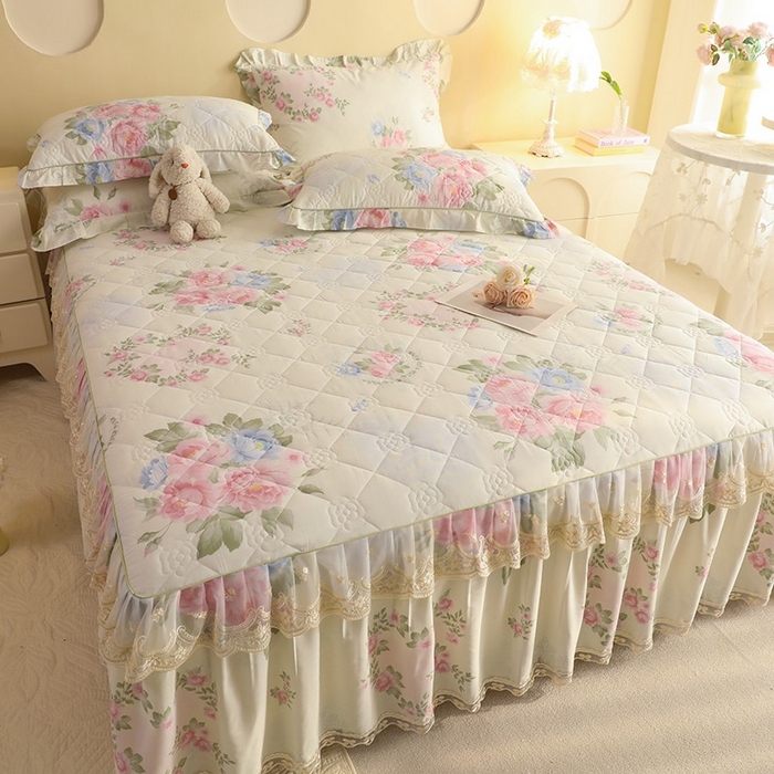 91家纺网 家纺一手货源 找家纺 美达家纺 2025新款全棉印花夹棉床裙 法尔曼玫瑰