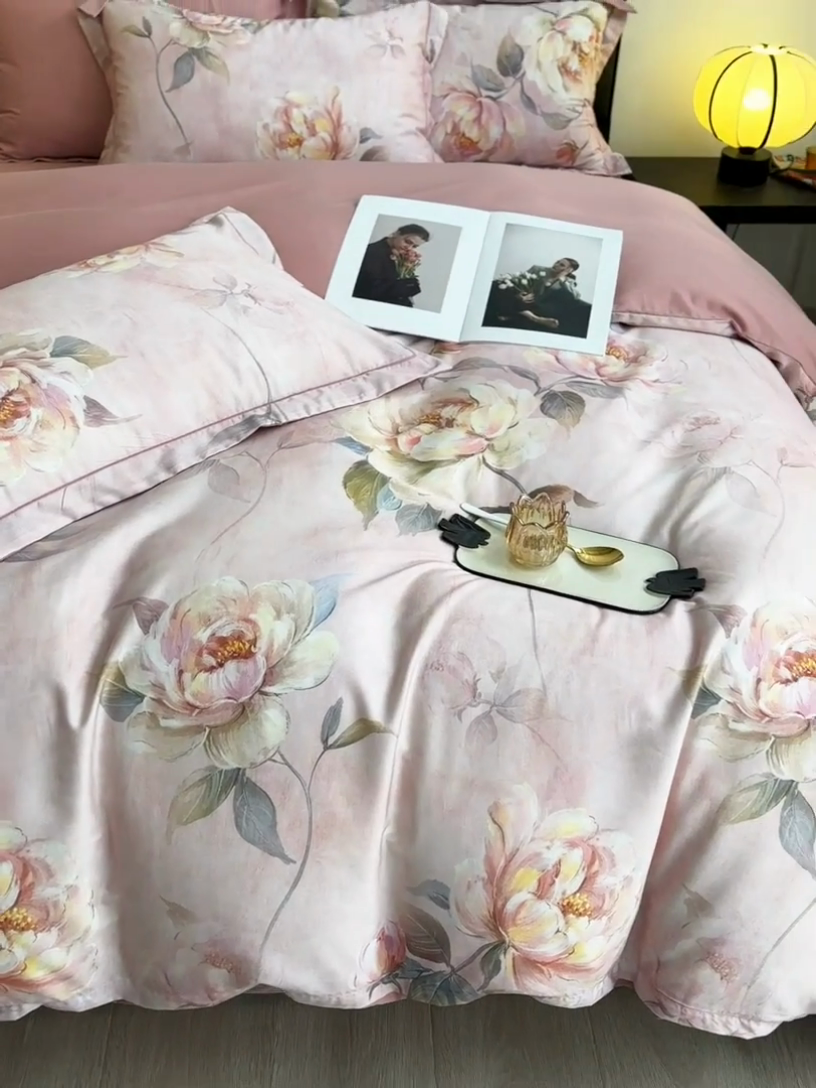 91家纺网 家纺一手货源 找家纺 帛美家纺 2025新款40S莱赛尔天丝棉数码印花四件套 荷露韵