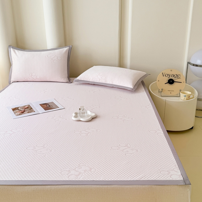 91家纺网 家纺一手货源 找家纺 小萌虎 2025新款冰豆豆凉席 凉席款 粉玉