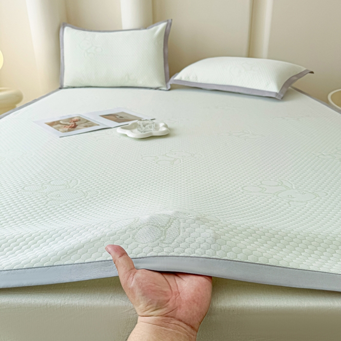 91家纺网 家纺一手货源 找家纺 小萌虎 2025新款冰豆豆凉席 凉席款 果绿