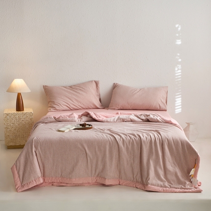 91家纺网 家纺一手货源 找家纺 （总）一加一 2025新款A类亲肤棉色织条大豆纤维夏被四件套