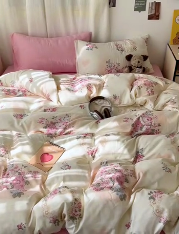 91家纺网 家纺一手货源 找家纺 仟人梦 2025新款水洗棉印花四件套 悦夏花季