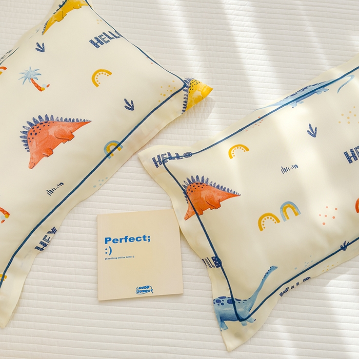 91家纺网 家纺一手货源 找家纺 良佐生活 2025新款50支天丝印花枕套  彩虹恐龙