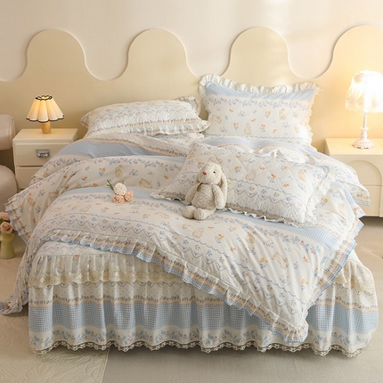 91家纺网 家纺一手货源 找家纺 美达家纺 2025新款全棉印花床裙四件套 花宠乐章-蓝