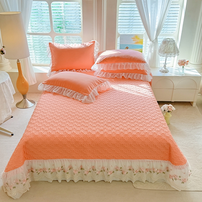 91家纺网 家纺一手货源 找家纺 大麦家纺 2025新款亲肤花边款床盖四件套  甜心小姐-落日橘