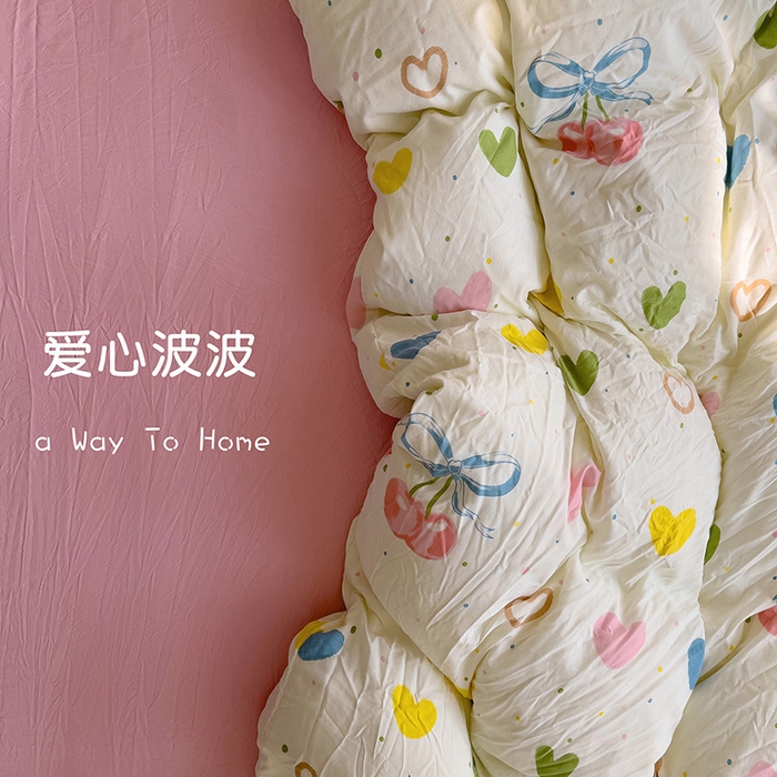 91家纺网 家纺一手货源 找家纺 仟人梦 2025新款水洗棉印花四件套 爱心波波