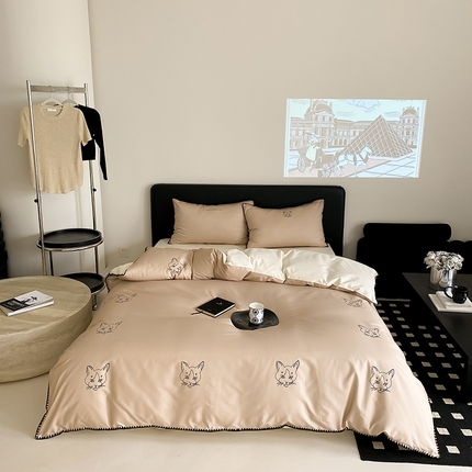 91家纺网 家纺一手货源 找家纺 赫帛 2025新款赫本猫联名系列四件套-韩系三角针 咖色