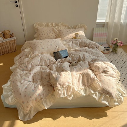 91家纺网 家纺一手货源 找家纺 （总）六巷胡同 2025新款韩系博主风花边款小碎花A类全棉双层纱四件套