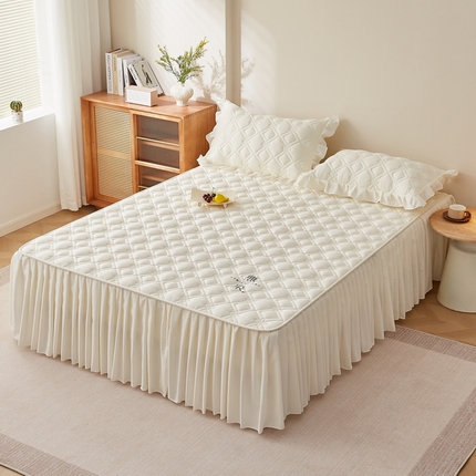 91家纺网 家纺一手货源 找家纺 （总）东宇 2025年新款A类亲肤水洗棉-羽丝棉床裙