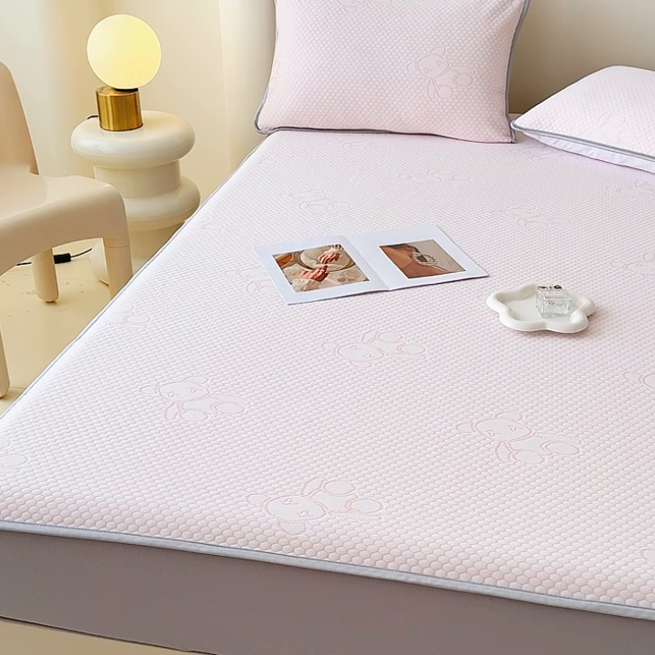 91家纺网 家纺一手货源 找家纺 小萌虎 2025新款冰豆豆凉席 凉席款 粉玉