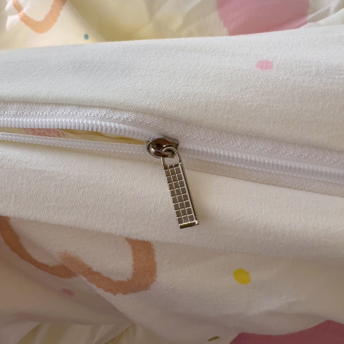 91家纺网 家纺一手货源 找家纺 仟人梦 2025新款水洗棉印花四件套 爱心波波