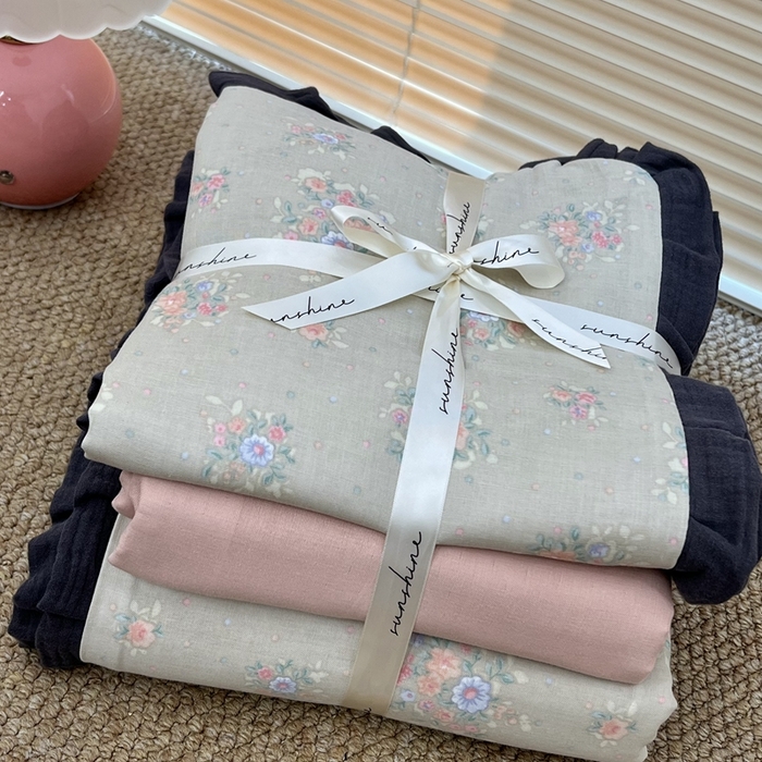 91家纺网 家纺一手货源 找家纺 荣轩 2024新款全棉印花双层纱四件套 皱皱纱花边款 山岚