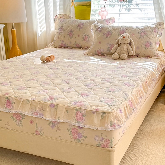 91家纺网 家纺一手货源 找家纺 美达家纺 2025新款全棉印花夹棉床笠 幽香私语黄