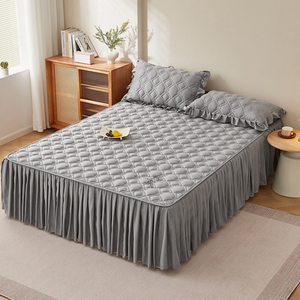 91家纺网 家纺一手货源 找家纺 （总）东宇 2025年新款A类亲肤水洗棉-羽丝棉床裙