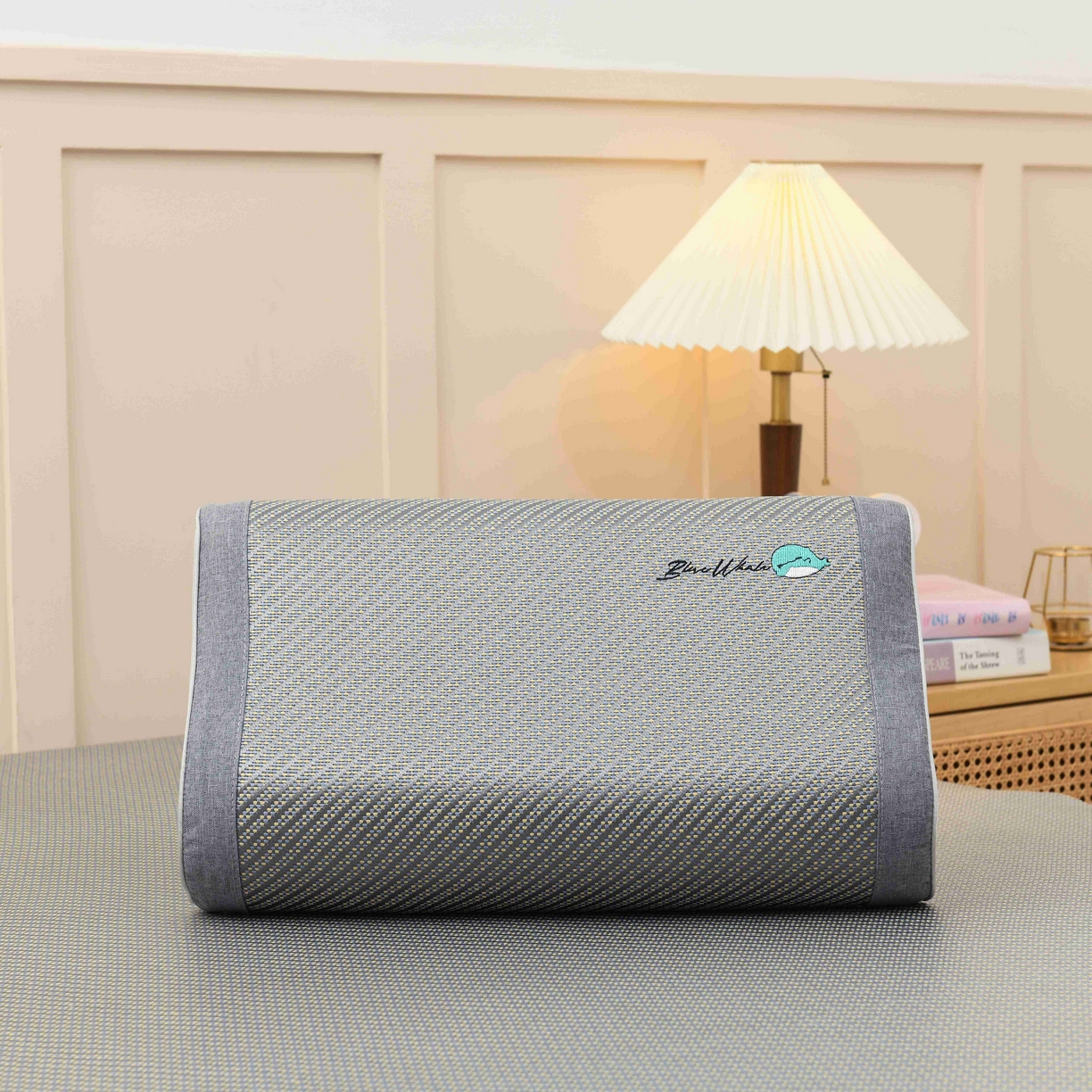 91家纺网 家纺一手货源 找家纺 小猫派 2025新款夏季冰藤乳胶枕套乳胶枕头套儿童记忆枕芯套 单枕套–冰藤小鲸鱼