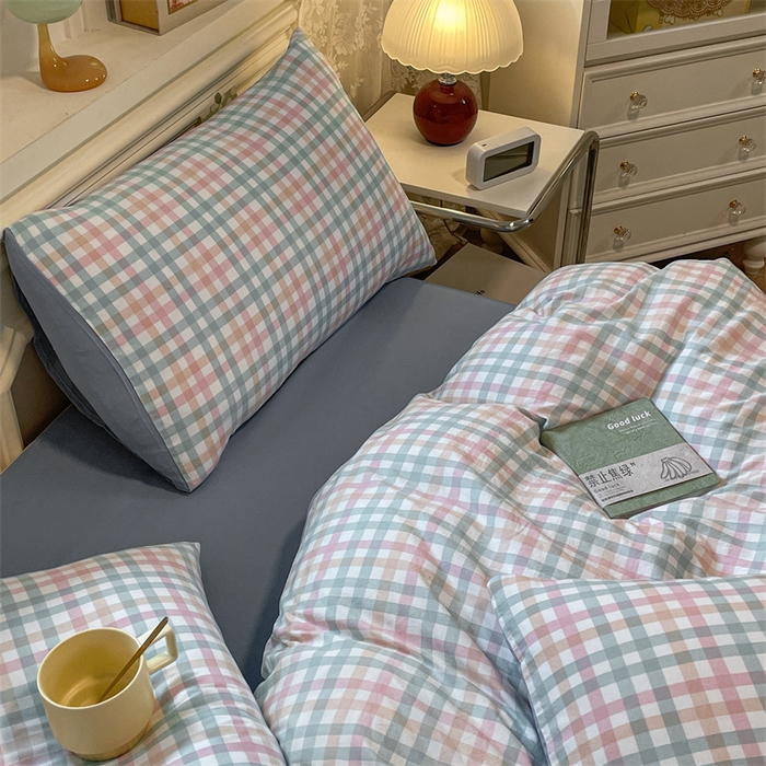 91家纺网 家纺一手货源 找家纺 盛秋家纺 2025新款水洗棉格子系列四件套 朵拉+海清