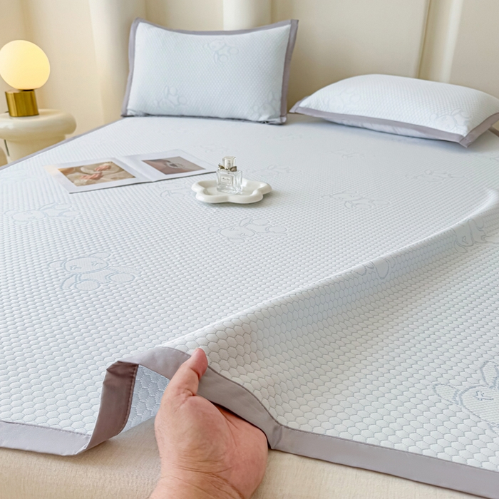 91家纺网 家纺一手货源 找家纺 小萌虎 2025新款冰豆豆凉席 凉席款 浅蓝