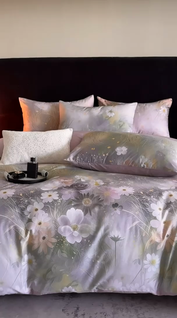 91家纺网 家纺一手货源 找家纺 立奥被业 2025新款60S数码印花四件套四件套 繁花紫