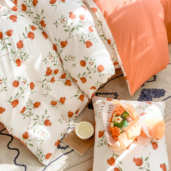 91家纺网 家纺一手货源 找家纺 帅露家纺 2025开春新品全棉喷气13070小清新印花纯棉全棉四件套 红了石榴