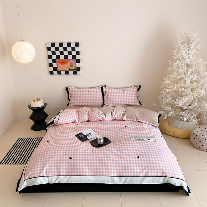 91家纺网 家纺一手货源 找家纺 （总）赫帛 2025新款赫本猫联名系列四件套-甜心格