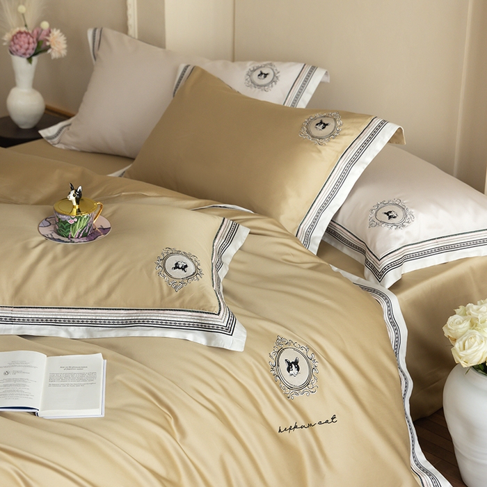 91家纺网 家纺一手货源 找家纺 赫帛 2025新款赫本猫联名系列四件套-贵族猫 贵族猫-香槟金